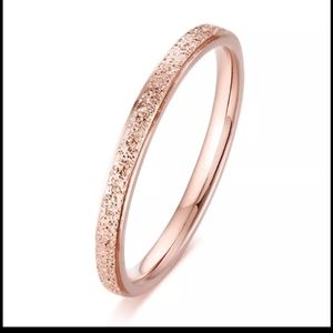 Delicate rose gold band